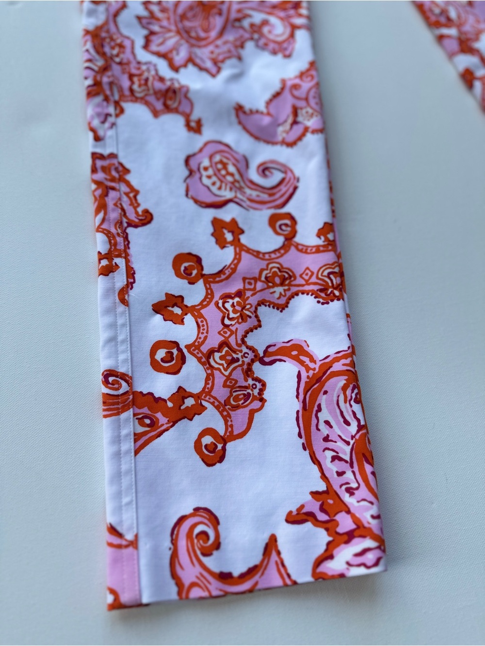J. McLaughlin Orange and Pink Paisley Print White Pants Size 8 - Picture 2 of 11